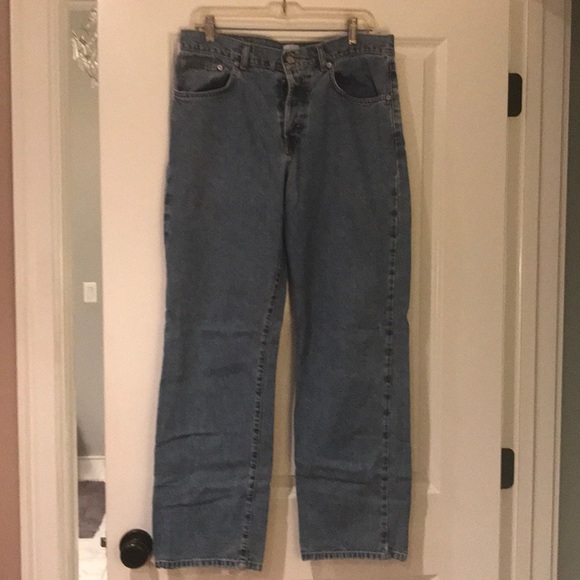 Size 11 Calvin Klein boyfriend Jean. Button fly - Picture 2 of 7